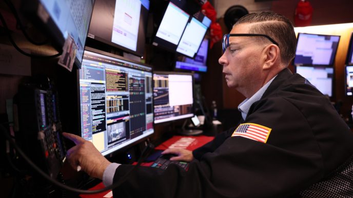 Stock market's $5 trillion slump revives