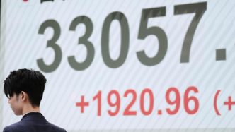 Asian shares rebound on hopes for tariff