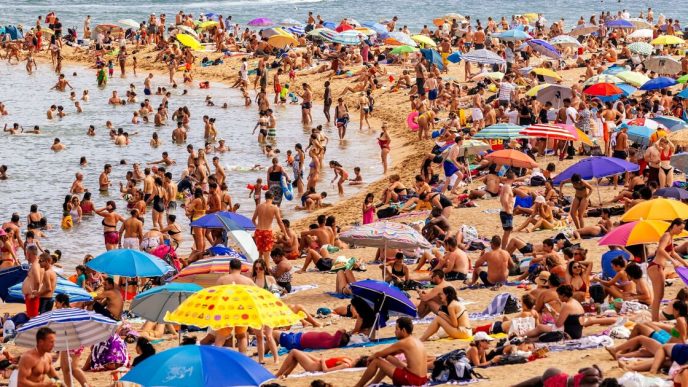 DWP clarifies Universal Credit rules for holidays