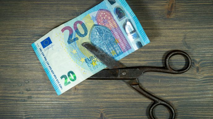 ECB cuts policy rates