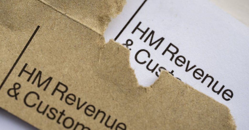 HMRC issues new £2,200 alert urging people to