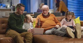 HMRC writing to 370,000 Brits on state pension who