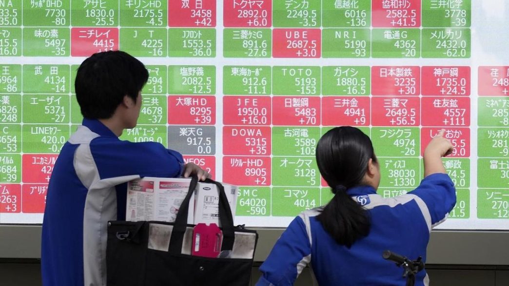 Asian stocks rally after Trump tariffs hit court