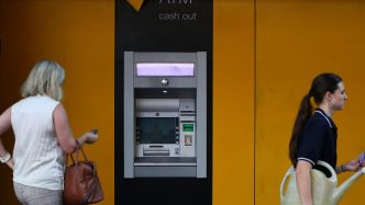 Commonwealth Bank outage: Customers left cashless