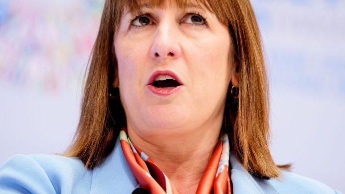 'Dangerous’ Rachel Reeves pension plan 'could put
