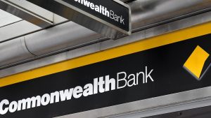 Hundreds of CommBank customers unable to send