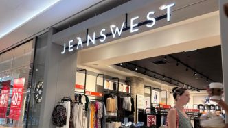 Jeanswest: Closing down sale as more than 90