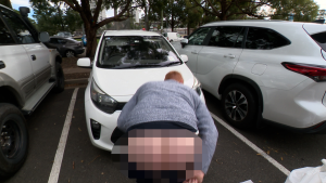Kingtow boss moons 7NEWS camera crew as he’s