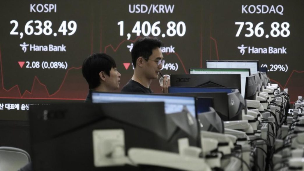 Oil dives on US-Iran hopes as stocks surge stalls