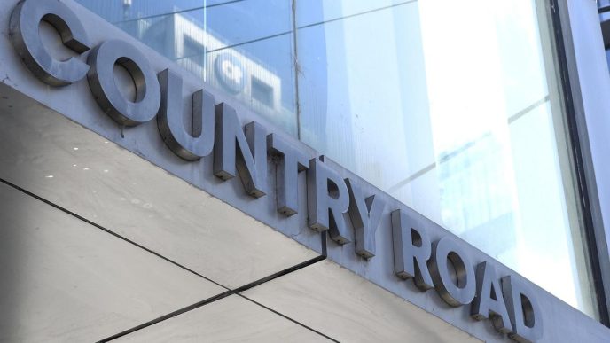 Country Road boss quits amid tanking sales,