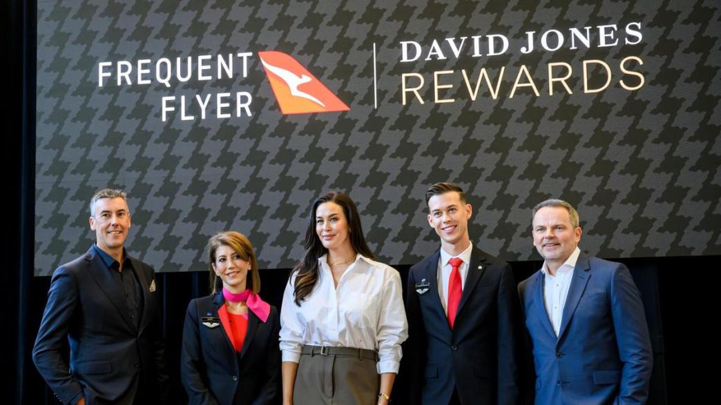 David Jones eyes growth with new airline points