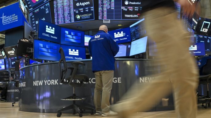 Middle East and Fed meeting top investor worries