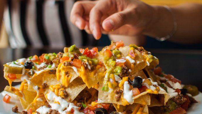 Struggling Mexican fast-food chain unveils new