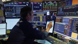 Wall St gains as tech boost offsets economic