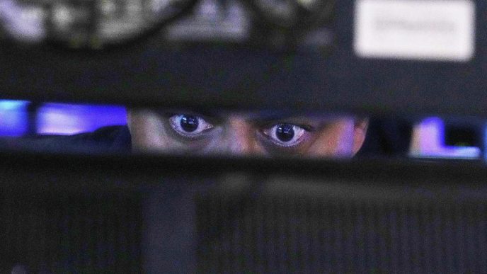 Wall Street opens mixed as US-China trade talks