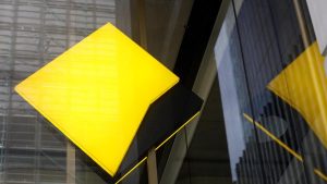 Commonwealth Bank sacks 90 workers and replaces