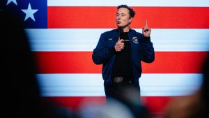 Elon Musk warns of a ‘few rough quarters ahead’