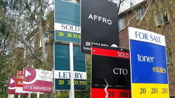 House price alert as huge £86,300 change is