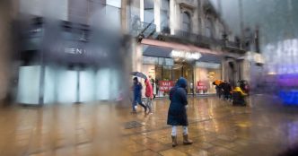 Major fashion retailer on brink of collapse 'cash