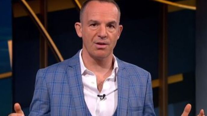 Martin Lewis urges anyone on Universal Credit to