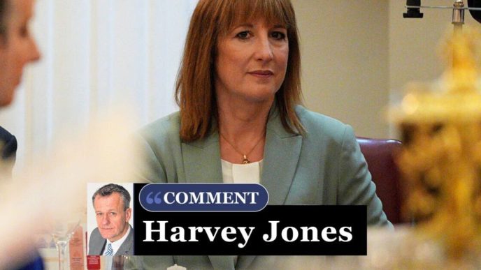 Rachel Reeves wants YOU to invest in shares. Is