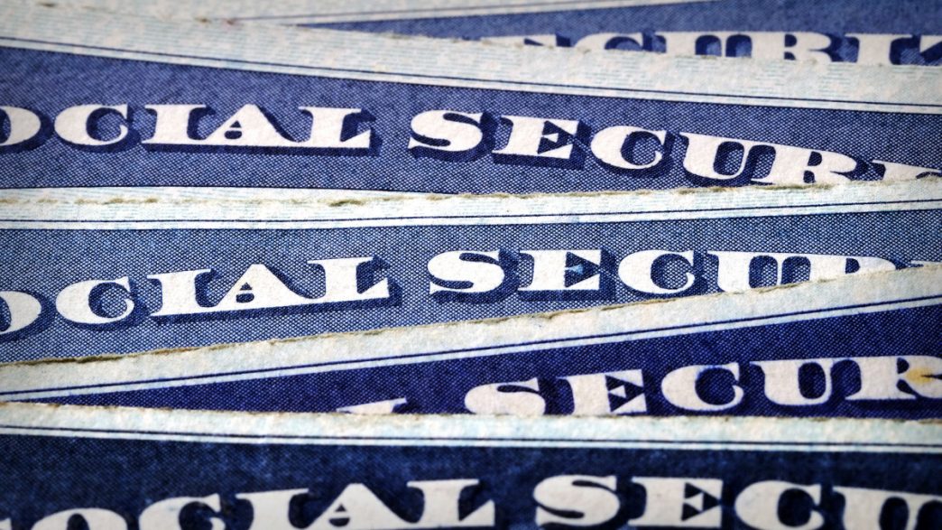 White House touts Social Security tax break as