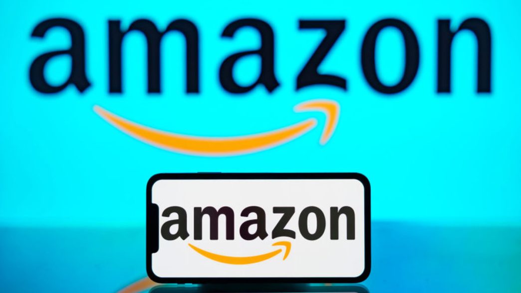 Amazon is selling a Dell touchscreen laptop for