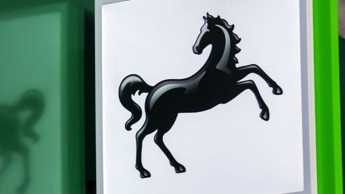 Lloyds Bank explains withdrawals restriction as