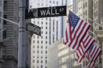 Stocks Settle Lower as Bond Yields Rise on Hawkish
