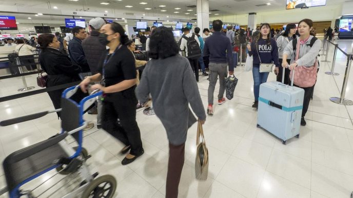 Summer travel surge: Flights to China at an